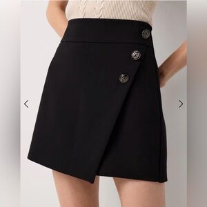 White House Black Market Button Front Tailored Skort